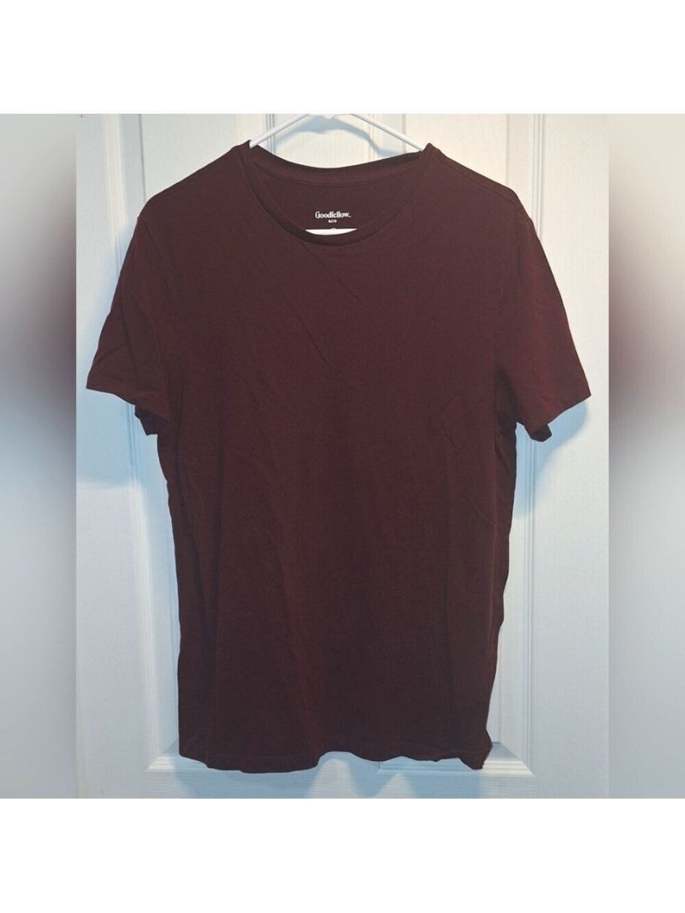 Goodfellow & Co Men's Burgundy T-Shirt Medium